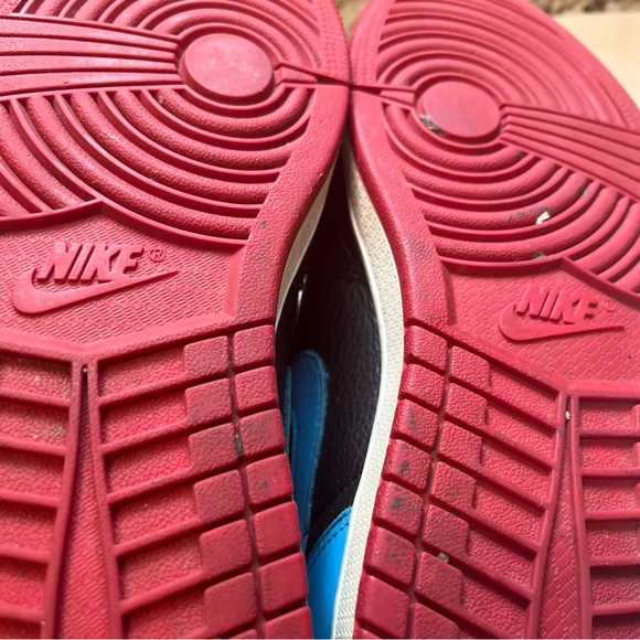 Women’s Size 6.5- Jordan 1 High OG “UNC To Chicago” 2020 (CD0461-046) - Picture 9 of 10